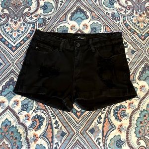 KanCan Shorts - Size 13/30